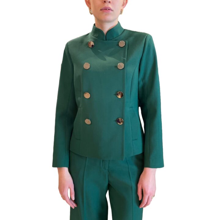 Green jacket in 100% wool with small collar and two straight down button rows