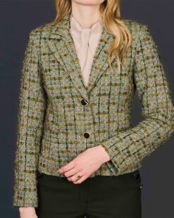 Grøn og brun dame uld boucle jakke med sorte knapper i Chanel-stil.